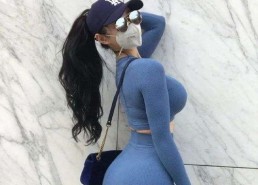 国产卡戴珊清晨一炮,引发网友热议