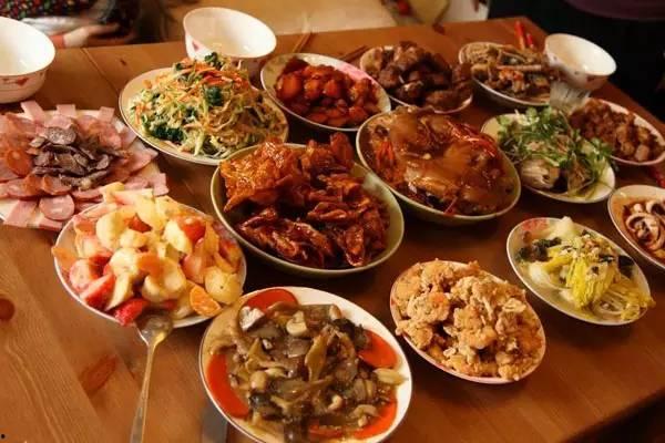 娱乐吃瓜酱的作品过年,盘点2024年春节热门吃瓜事件